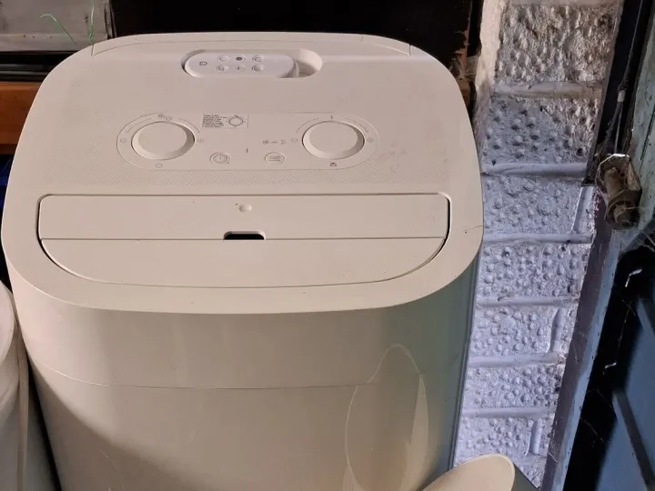 Items for sale &ndash; Takoma Air Conditioner Unit &pound;30
