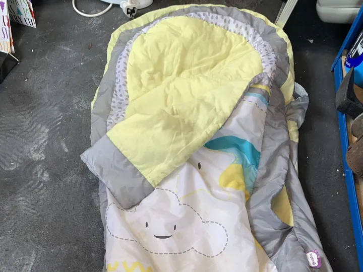 Items for sale
– Childs blow up bed £15