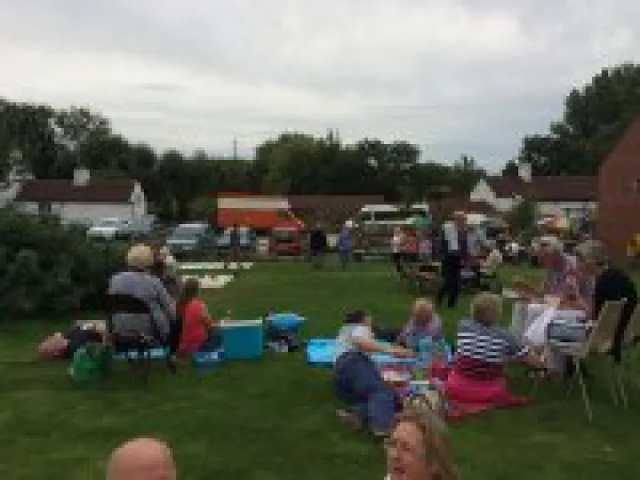 Jennys Field Circuit Service 30th August 2015 &ndash; 17