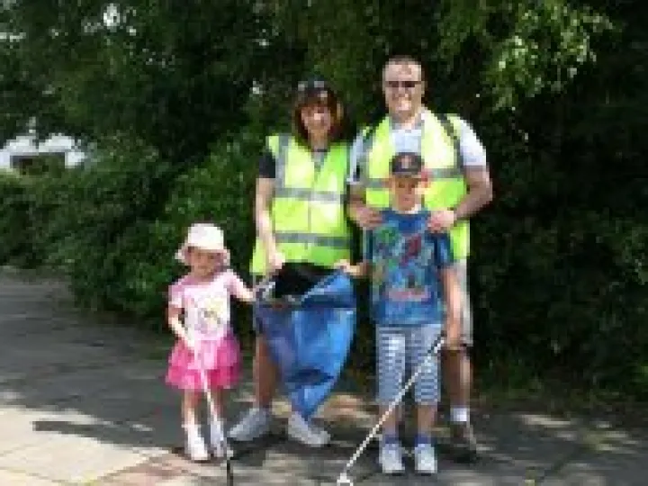 Litter Pick 04