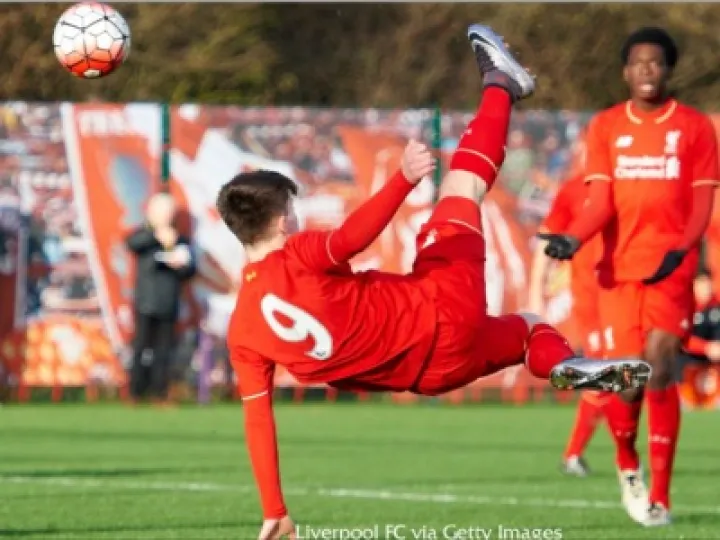Ben Woodburn playing for Liverpool FC U18