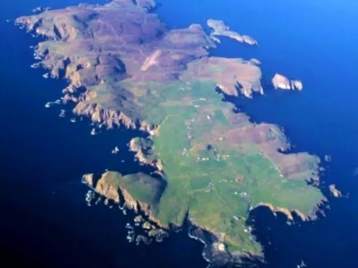 fair isle by air
