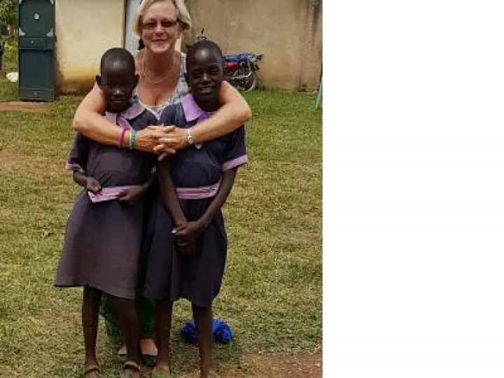 sue russell and girls 2