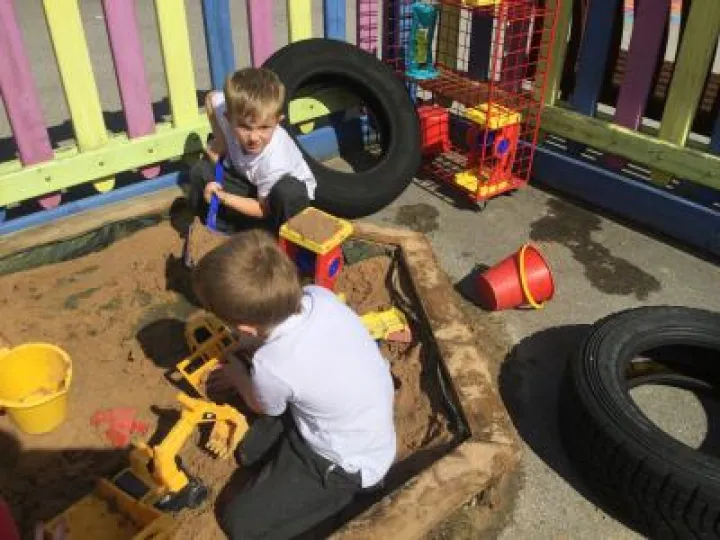 2E61E6AF-D8BE-4464-AB29-5197923DC15E