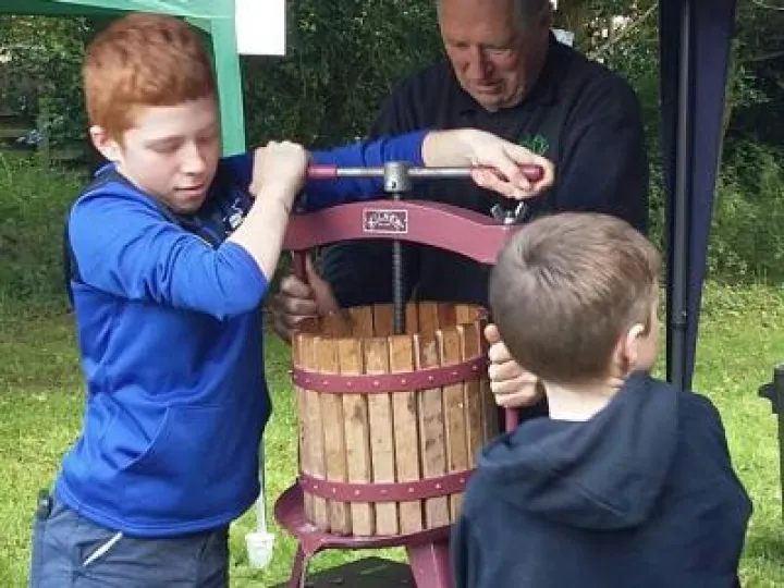 WTAP Oct 2019 One Apple Pressing Operation 20191005_132755-1_resized[79640]