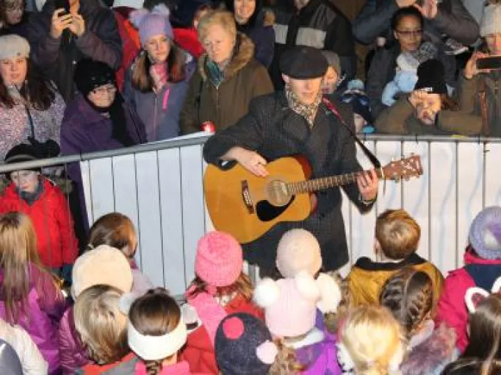 School children Singing