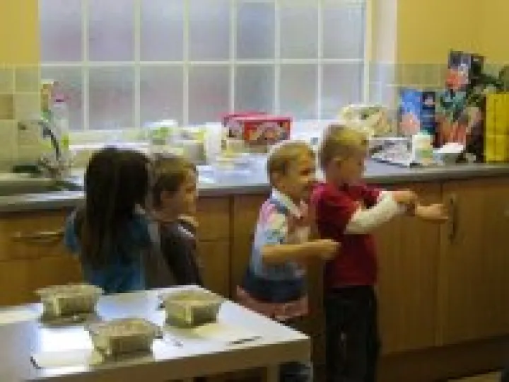 2014 Easter Holiday Club-jpg15