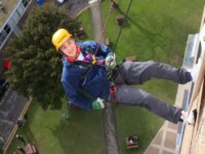 Abseiling for Charity 01