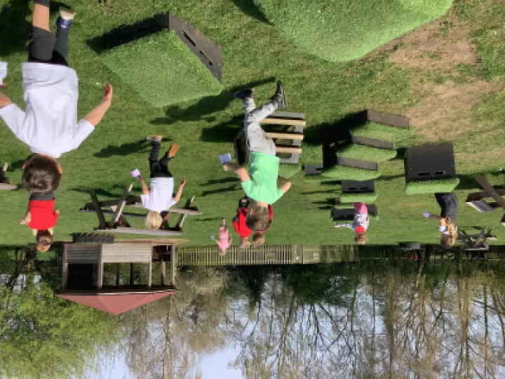 AA85B79F-AA77-4607-8179-B39FB2ECD36F