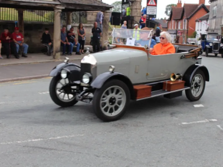 UNADJUSTEDNONRAW thumb 7ad7