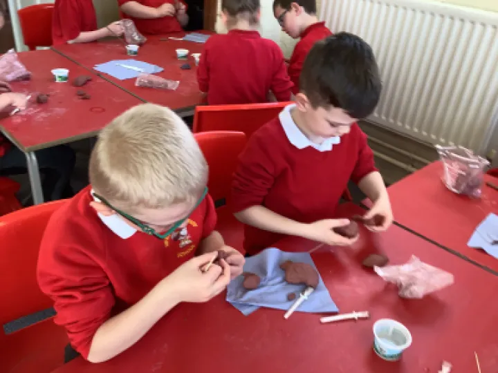 479DB8F8-CD7D-40B3-B5CC-D6F371D27163