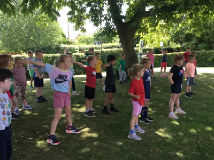 Healthy week dance