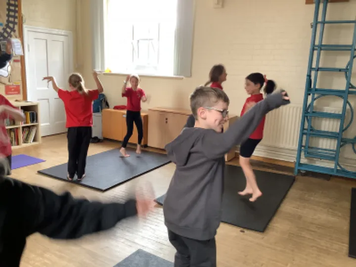 999870AB-3D55-4473-8171-2D062FFC338F