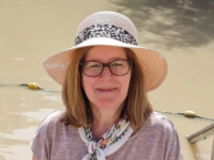 Tracey paddling in the Jordan River