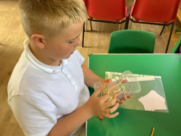 F7E8C305-75AB-4E67-81CD-5AD9E27A9755