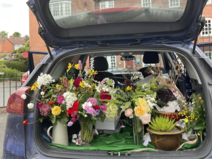 7C2C9BC7-AB7E-4EC9-BA1C-33152BD38902