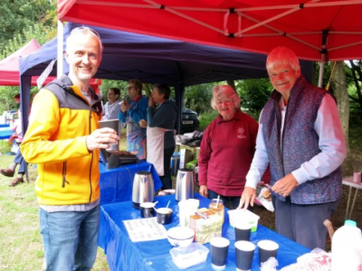 Apple Pressing – Coffee? Tea anyone?