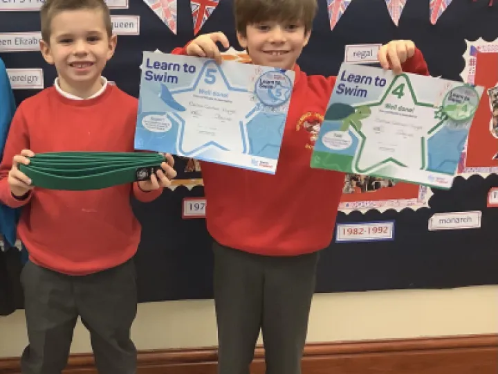 9681E6F6-400F-4FCF-B7EB-E99B8B9A38CC