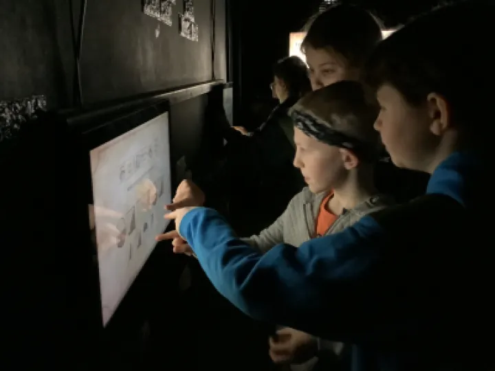 9F525A97-6B8D-4BF0-A59B-C25C3160FF6F