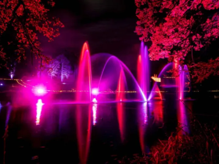 Christmas-Lights-Trail-bg-1920-1536x1024