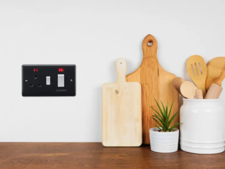 ML2305DM Knightsbridge Document M (2)