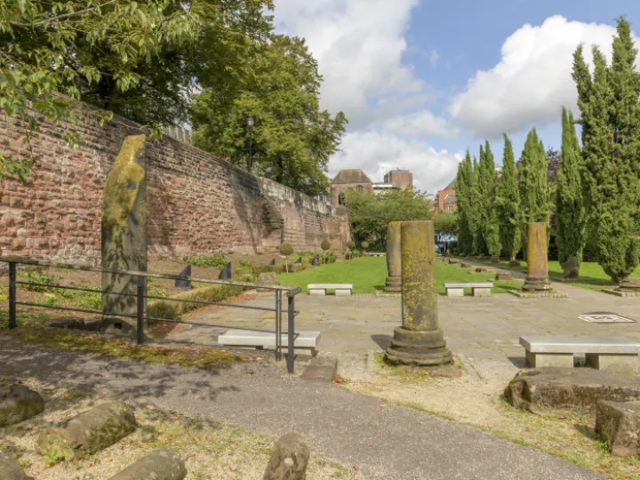 Chester City Walls – Roman Gardens