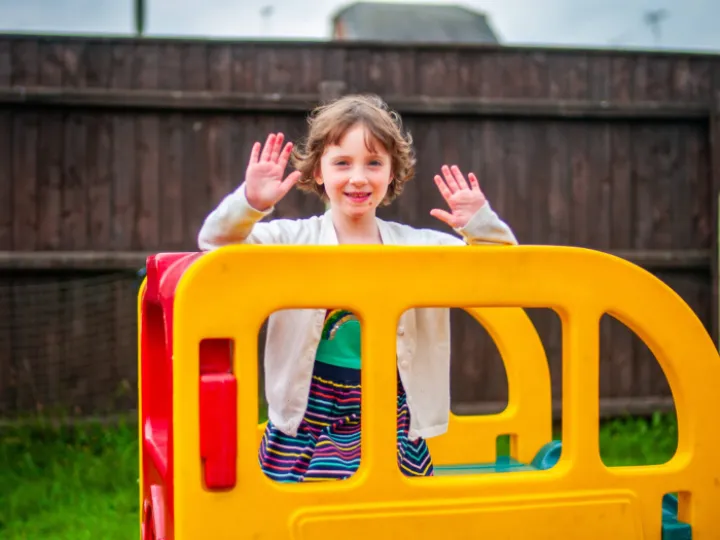 Upton – Daisy Chains