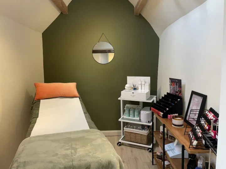 Ellie Stark Beauty Room