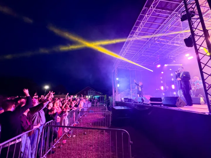 39 Calling Planet Earth 39  Perform to An Apprecia