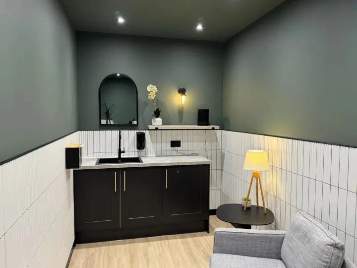 Refurbished washroom at Accenture offices Leeds