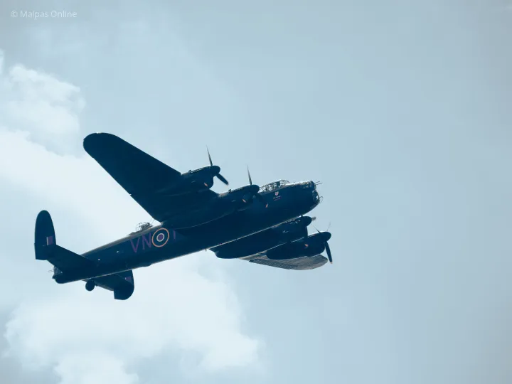 Lancaster bomber 3