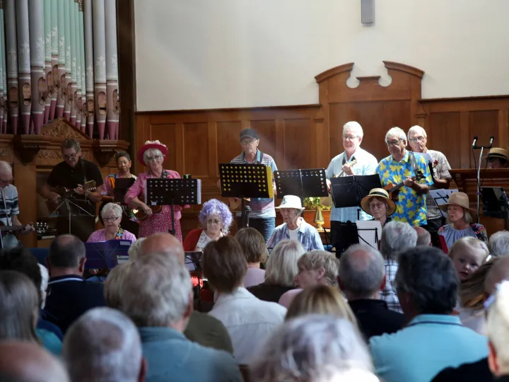 Sandbach-Ukulele-Band-2